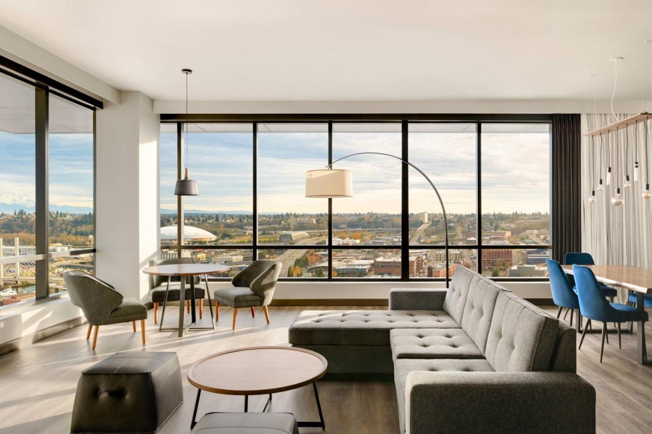 Отель Marriott Tacoma Downtown Экстерьер фото