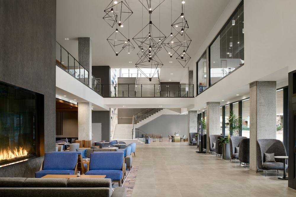 Отель Marriott Tacoma Downtown Экстерьер фото